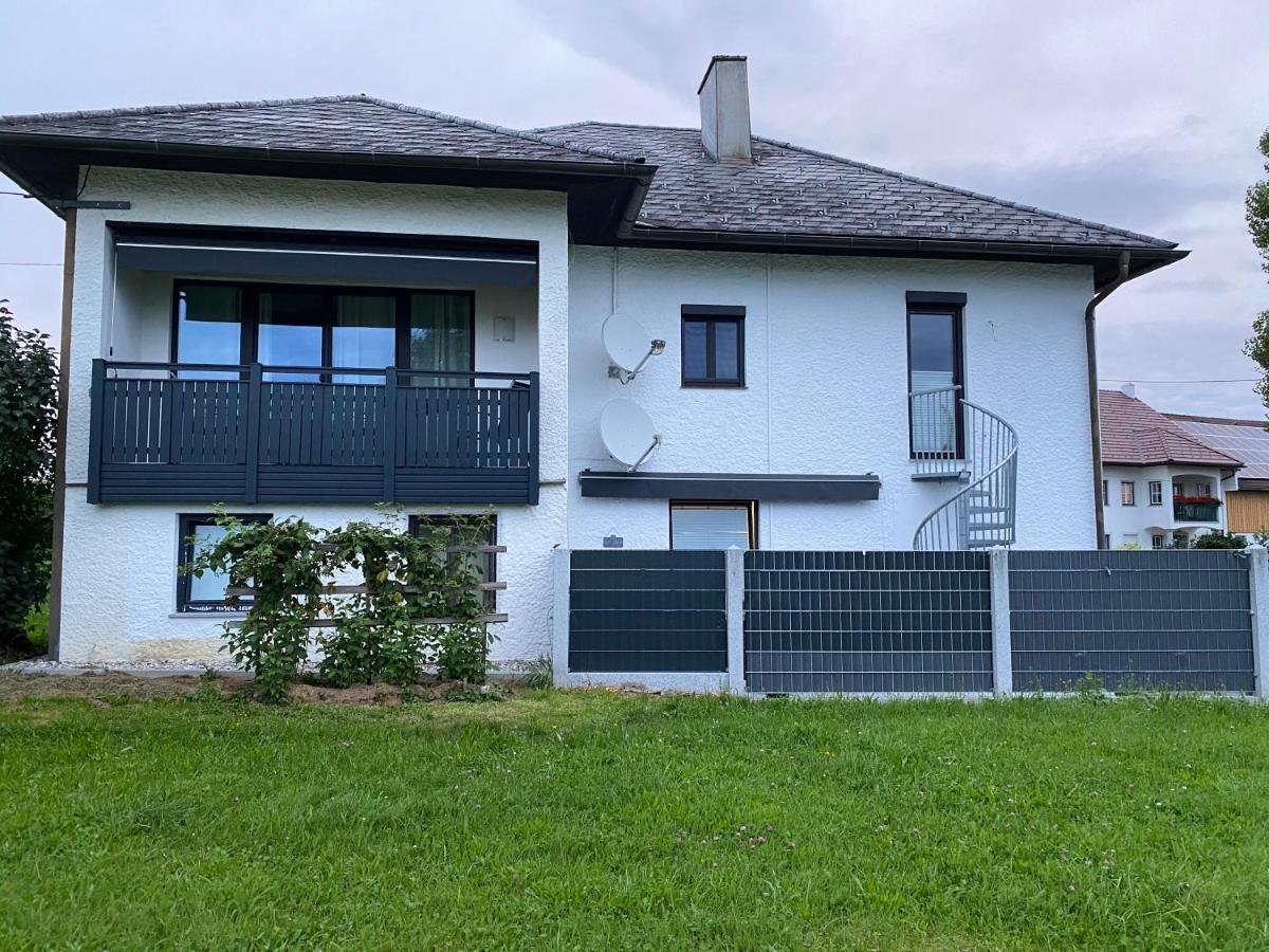 Wohnhaus City Sued Herzogsdorf Eksteriør bilde